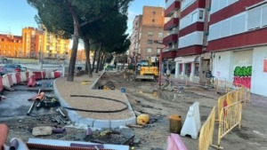 VTLP denuncia que el Ayuntamiento elimina espacio peatonal en la Avenida Segovia en favor del coche