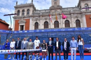 VTLP reclama responsabilidad con el gasto público ante el torneo de pádel de 750.000 euros en la Plaza Mayor
