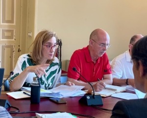 El ayuntamiento compra 3 autobuses con el dinero del Centro de Vida Activa de la zona centro