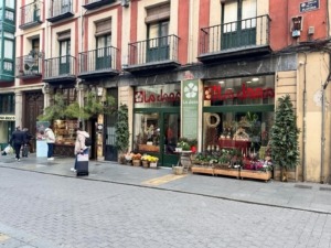 Valladolid Toma la Palabra insta a reforzar el apoyo municipal al comercio local en plena campaña del Black Friday