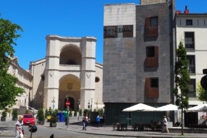 VTLP denuncia en el Día de la Constitución que el Ayuntamiento retrocede en la garantía del derecho a la vivienda