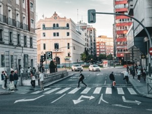Valladolid Toma la Palabra presenta una propuesta para reforzar la seguridad peatonal en semáforos conflictivos de la ciudad