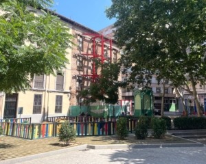 VTLP reclama soluciones al concejal Zarandona para el edificio apuntalado y el kiosco sin uso de la plaza del Caño Argales