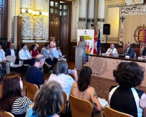 VTLP reclama un auténtico acto institucional por el Orgullo y exige recuperar la bandera LGTBI en el balcón del Ayuntamiento