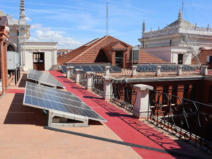 VTLP denuncia que el Ayuntamiento desperdicia la energía solar de 71 familias de viviendas municipales